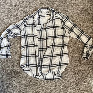 Aerie black white flannel